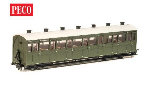 GR-441U Peco OO-9 All Third Coach Unlettered Green